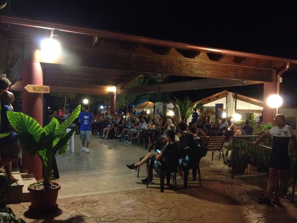 Camping Villaggio Riviera فوتشي فارانو المظهر الخارجي الصورة